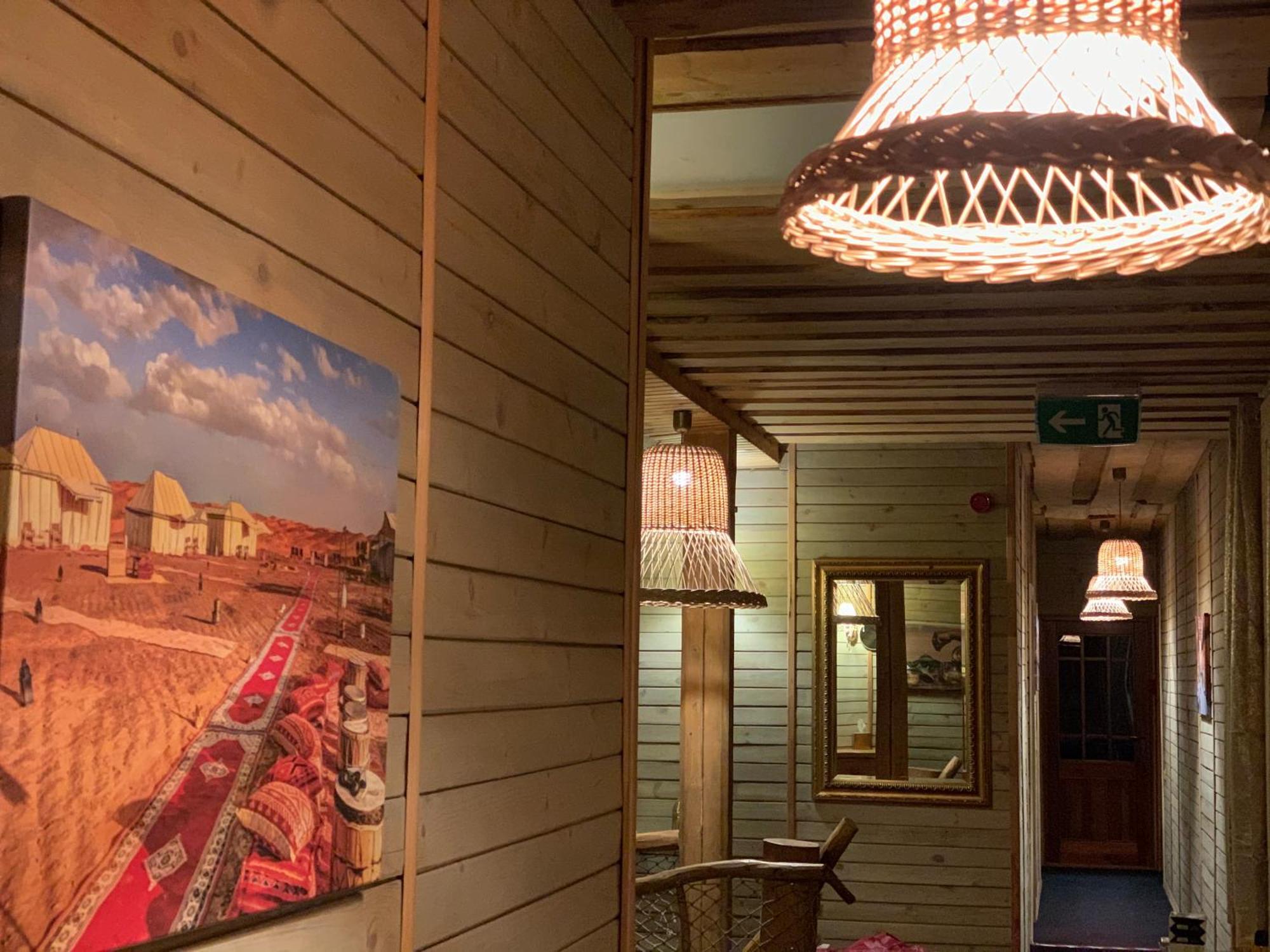 Raksi Hotel แซซิส ภายนอก รูปภาพ